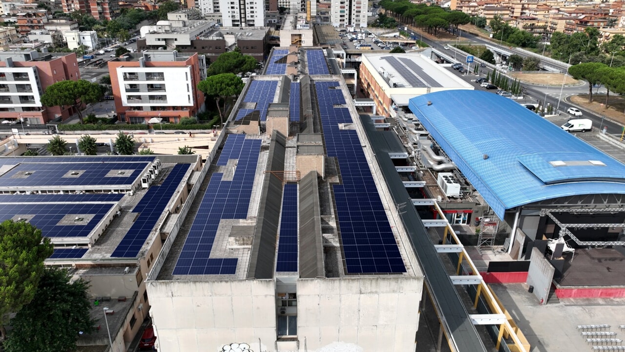 gallery Il Parco Solare delle Torri: quando forestazione e fotovoltaico trasformano un quartiere